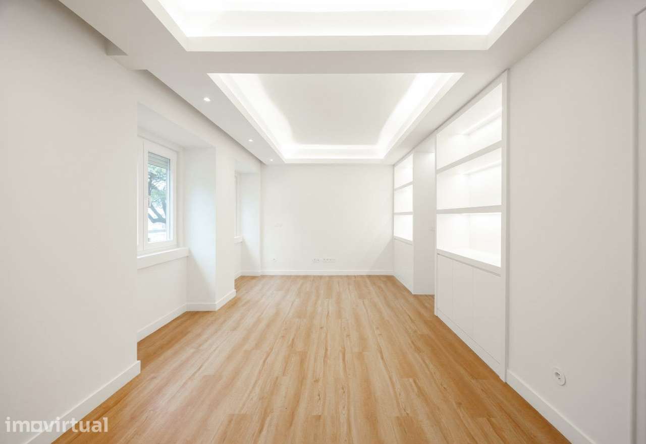 Apartamento T4 na Avenida Dom Vasco da Gama, 52 - Grande imagem: 2/31