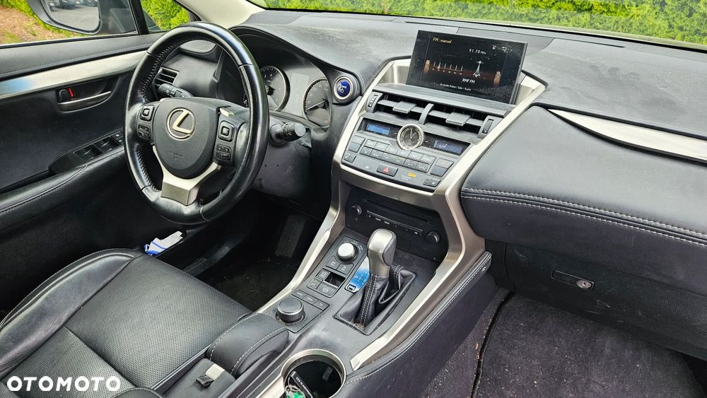 Lexus NX 300 AWD - 11