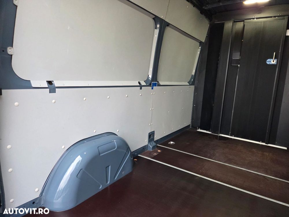 Mercedes-Benz New Sprinter L3H2 - 12