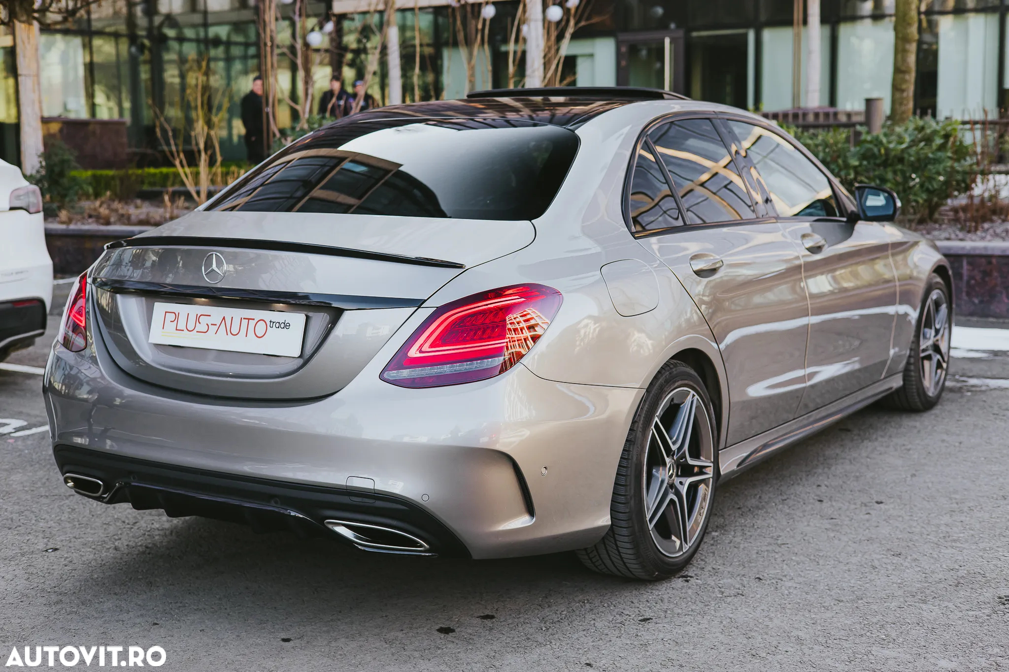 Mercedes-Benz C 300 9G-TRONIC AMG Line - 10