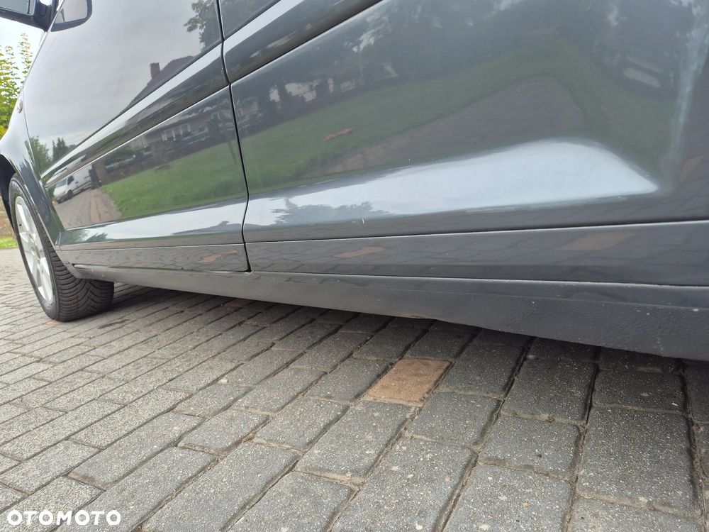 Audi A3 3-drzwiowe 1.6 Attraction - 8