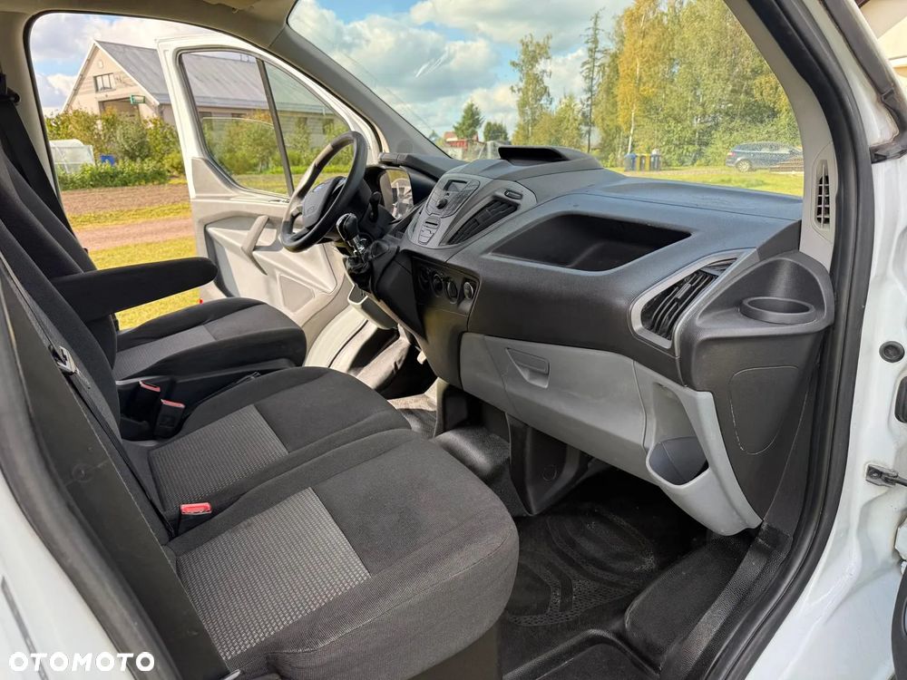 Ford Transit Custom - 9