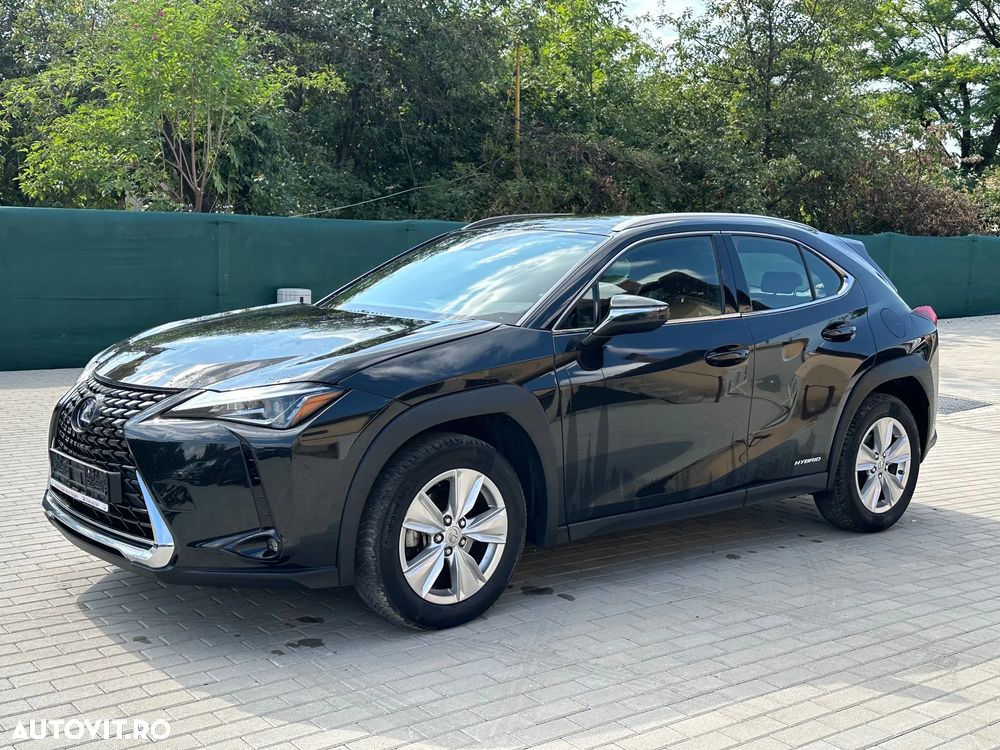 Lexus UX 250h Business Edition - 23