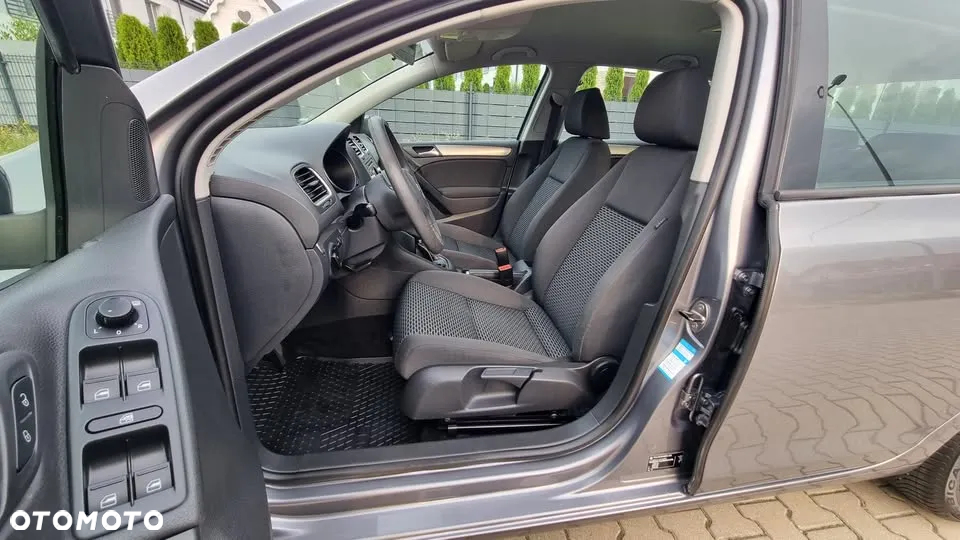 Volkswagen Golf - 9