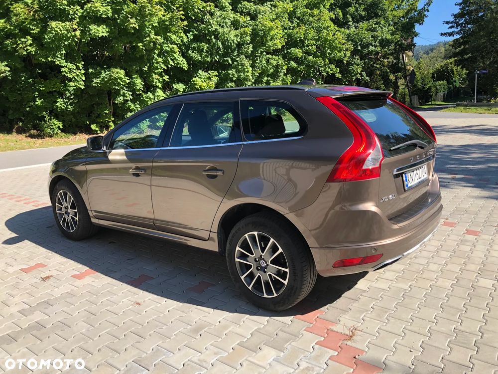 Volvo XC 60 D4 Drive-E Momentum - 10