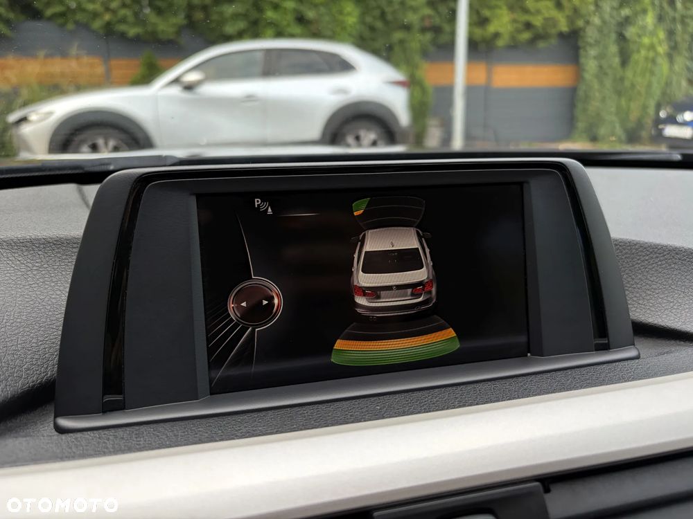 BMW Seria 3 320d Advantage - 25