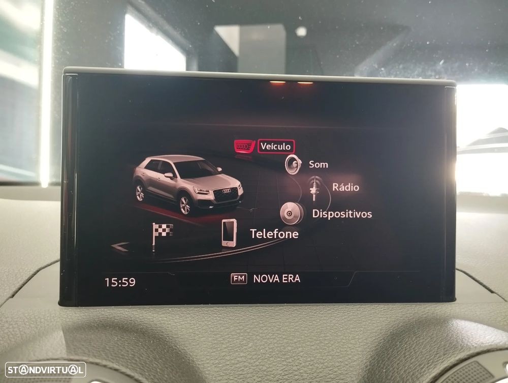 Audi Q2 30 TDI Design S tronic - 29