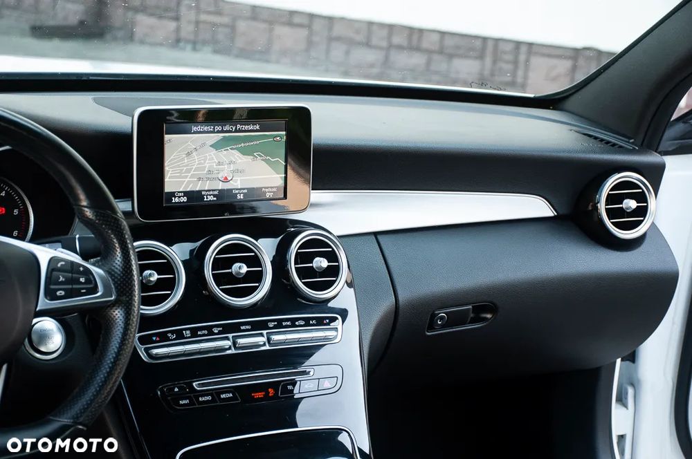 Mercedes-Benz Klasa C 180 (BlueTEC) d 7G-TRONIC AMG Line - 32
