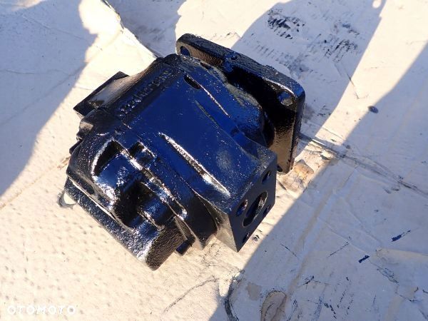 ŁADOWARKA FADROMA Ł 34 WARYŃSKI - POMPA P106 P106A - 1