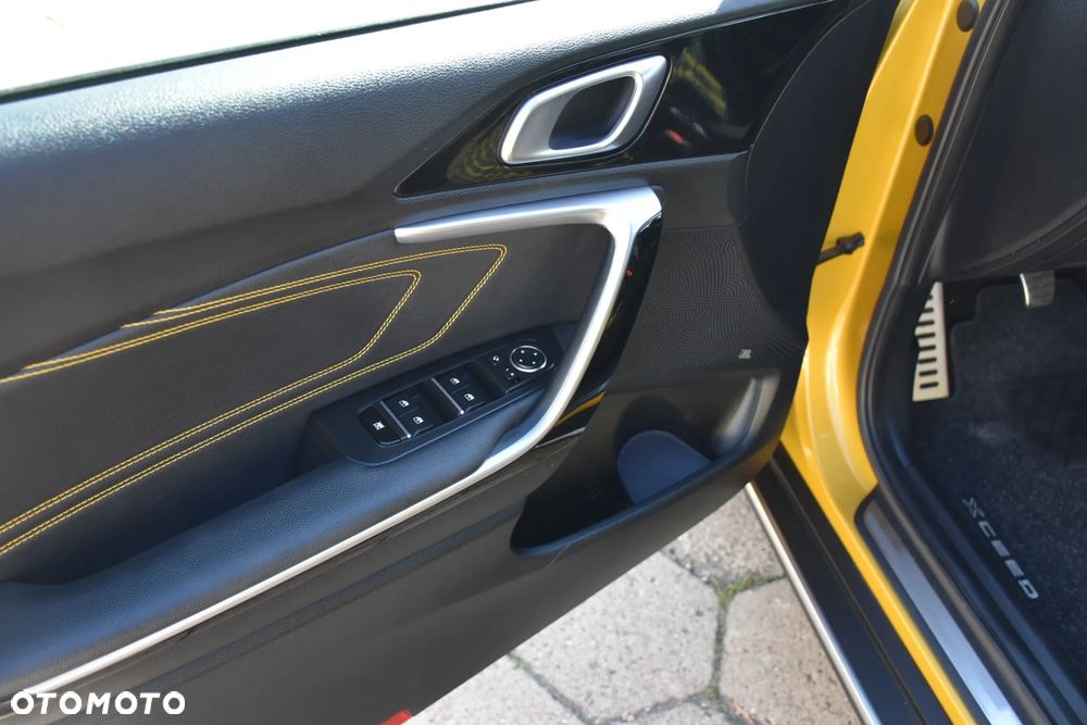 Kia XCeed 1.4 T-GDI OPF JBL SOUND EDITION - 14