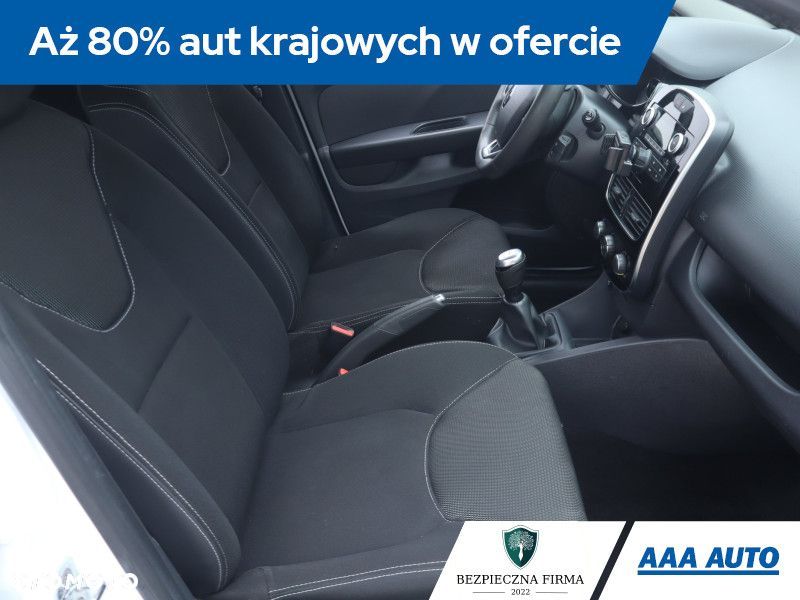 Renault Clio - 11