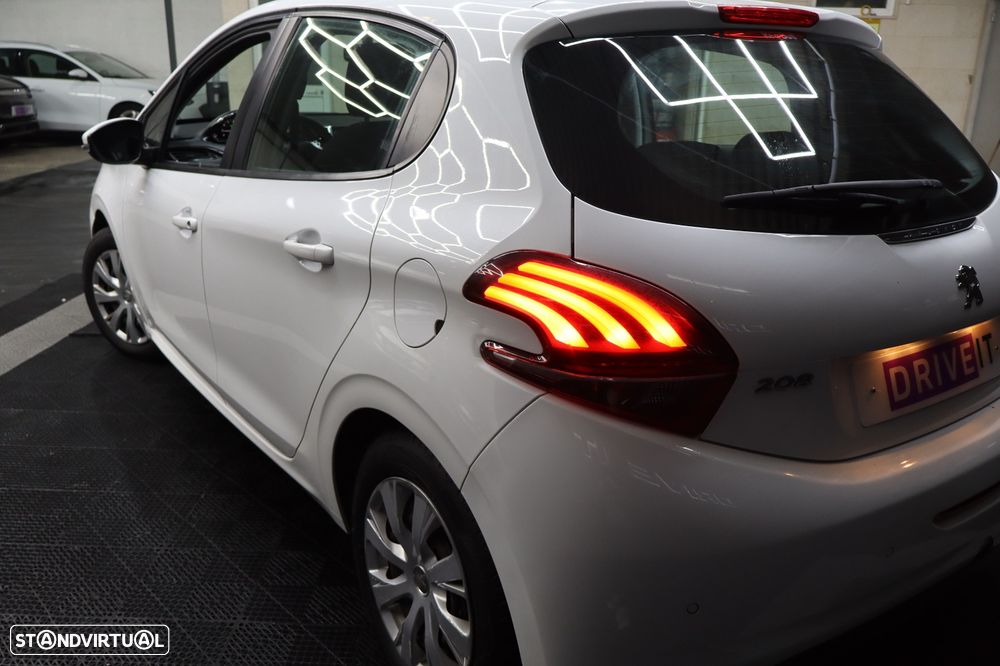 Peugeot 208 PureTech 82 Winter Edition - 6