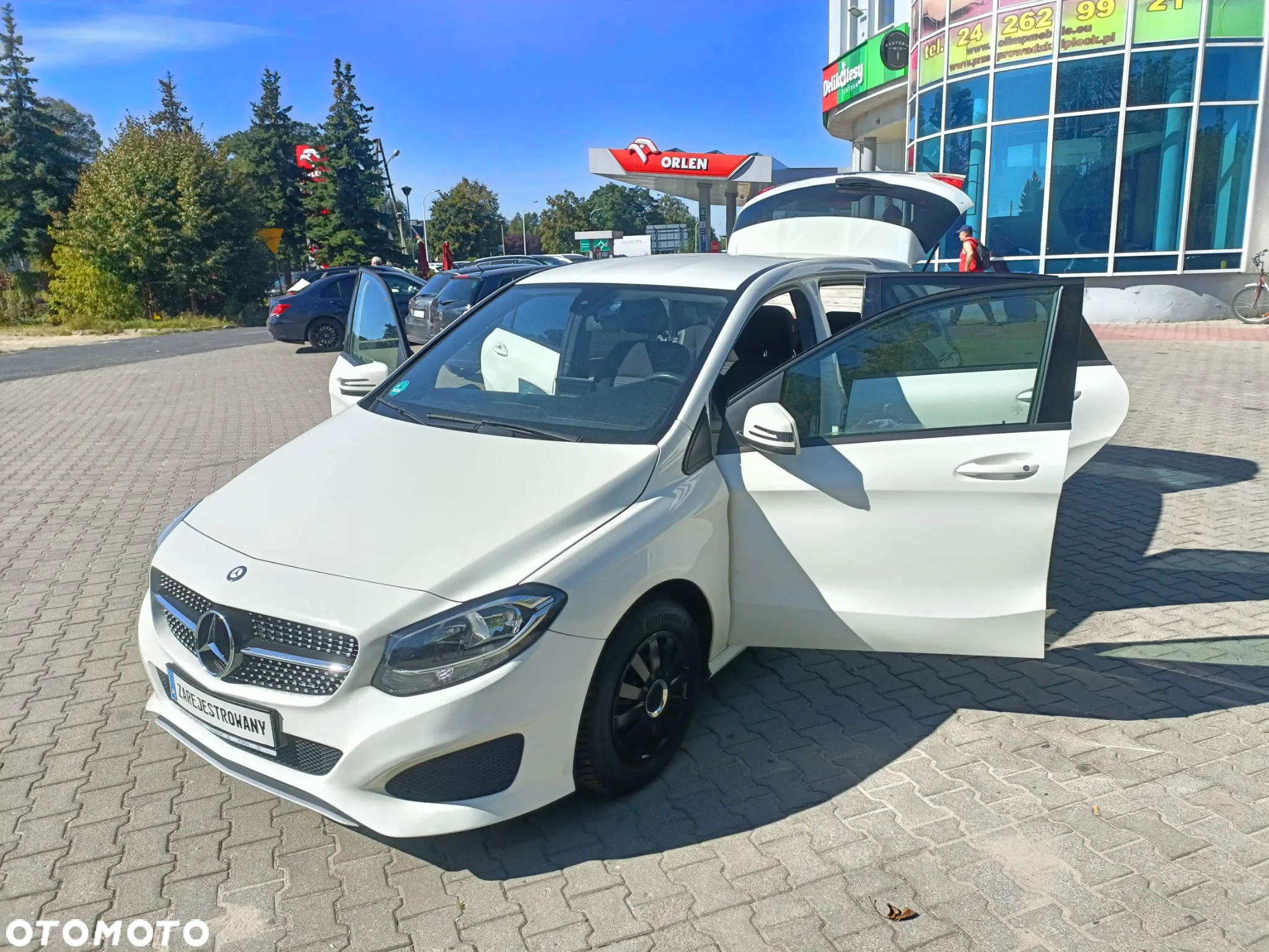 Mercedes-Benz Klasa B 180 Edition - 18