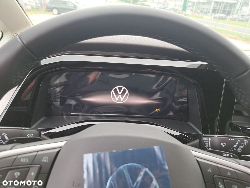 Volkswagen Multivan - 37