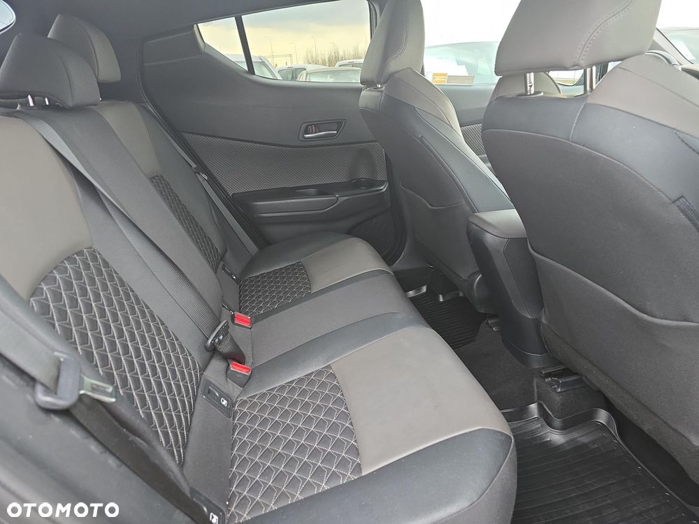 Toyota C-HR 2.0 Hybrid Executive - 10