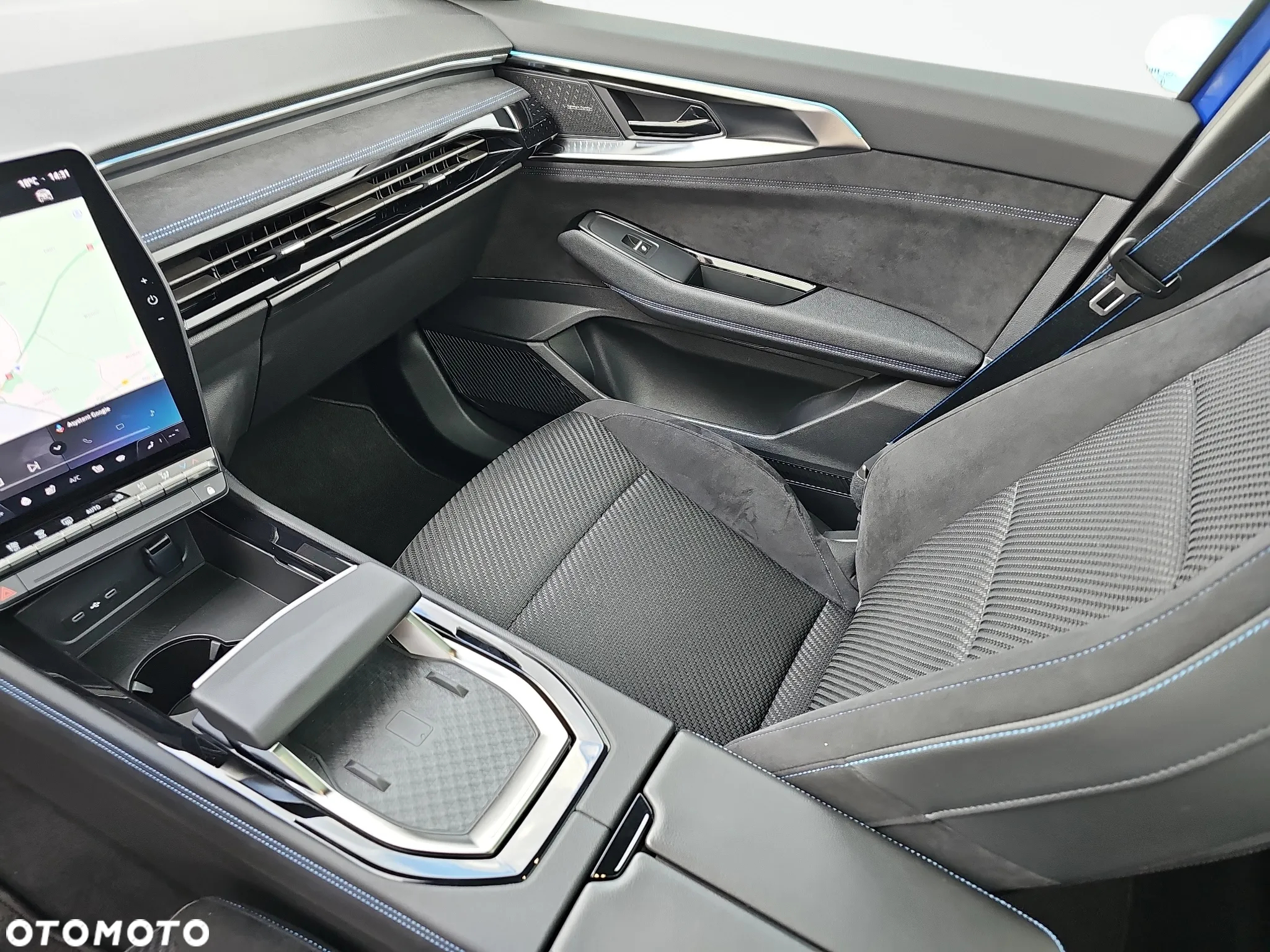 Renault Austral 1.2 E-Tech Full Hybrid 200 Iconic esprit Alpine MMT - 24