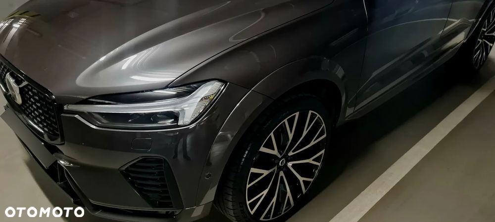 Volvo XC 60 B5 B AWD R-Design - 31