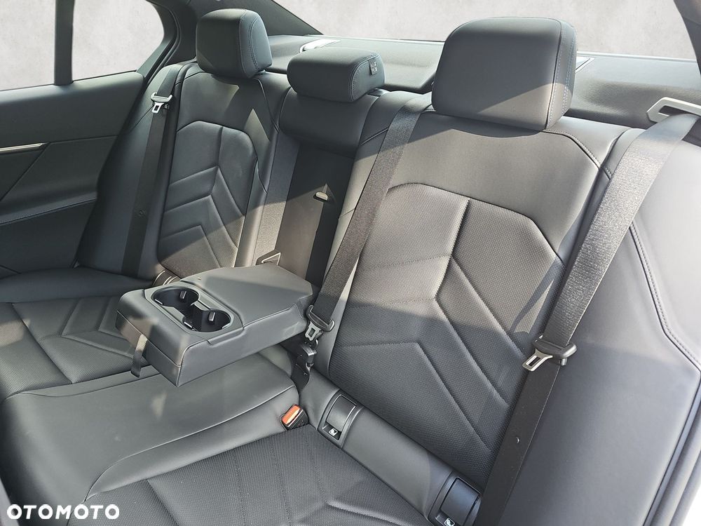 BMW Seria 5 - 23