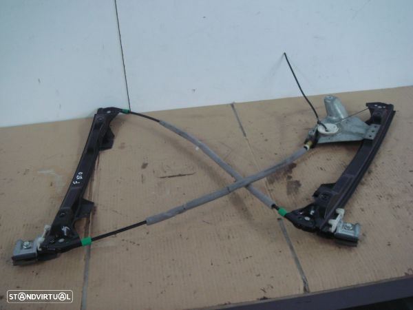 Elevador Frente Dto Jaguar X-Type (X400) - 1