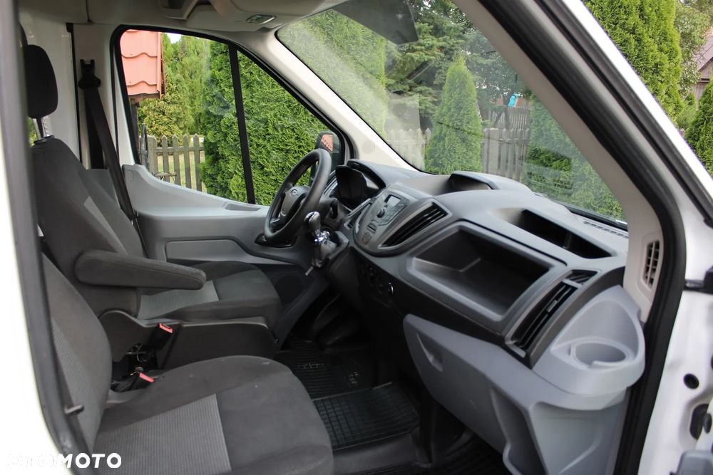 Ford Transit - 26