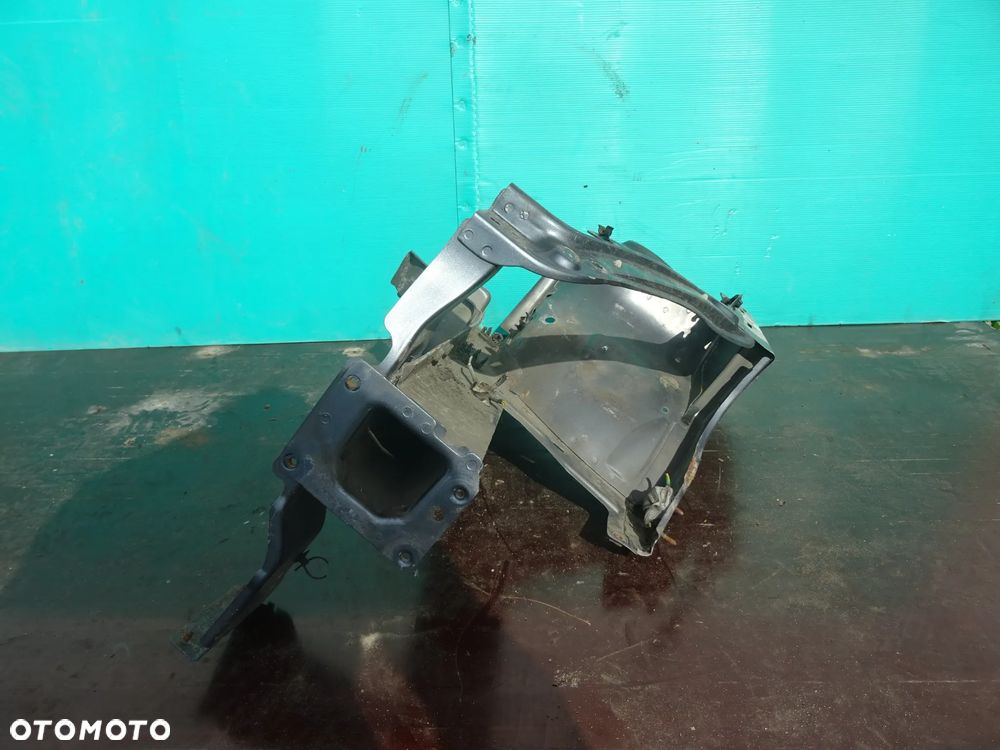 ĆWIARTKA PODŁUŻNICA LEWY PRZÓD PEUGEOT 307 01-05 NR119 - 2