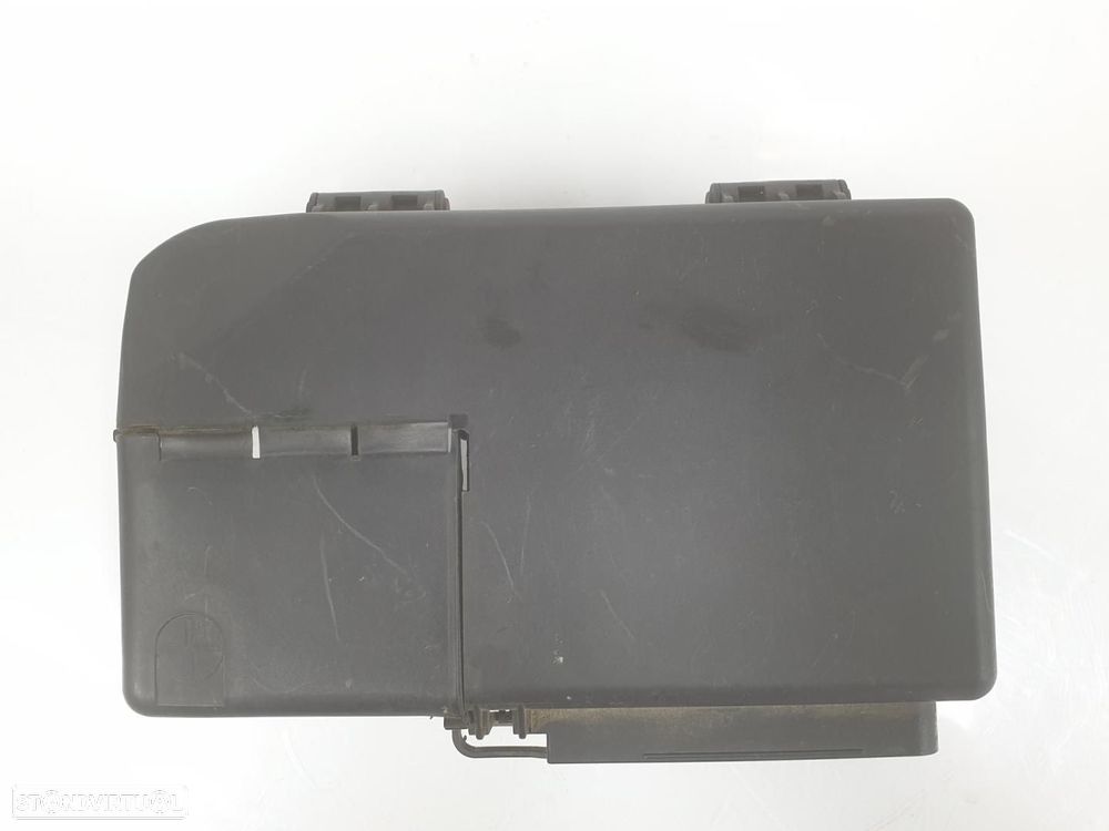 CAIXA DE RELES FUSÍVEIS OPEL CORSA D - 1