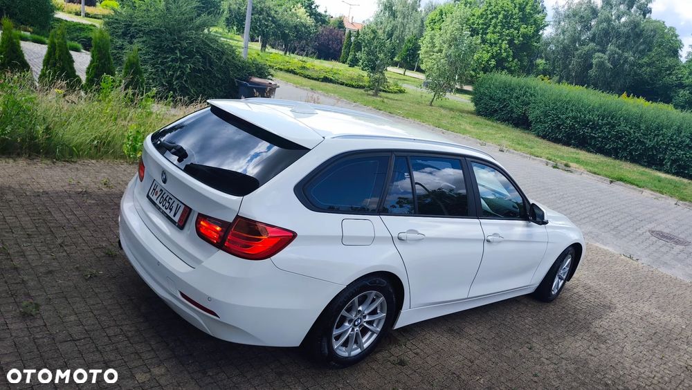 BMW Seria 3 - 37