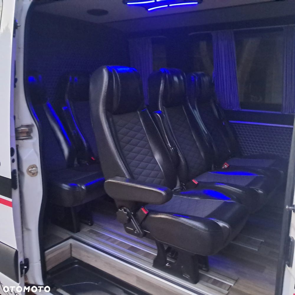 Mercedes-Benz Sprinter - 10