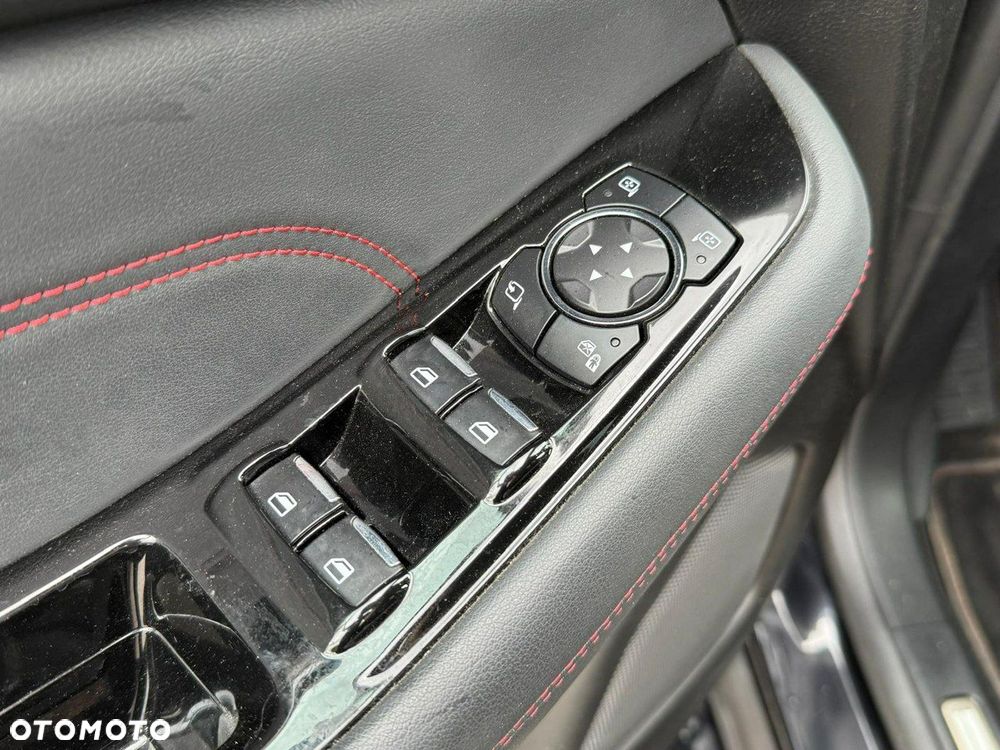 Ford S-Max 2.5 Duratec FHEV ST-LINE - 33
