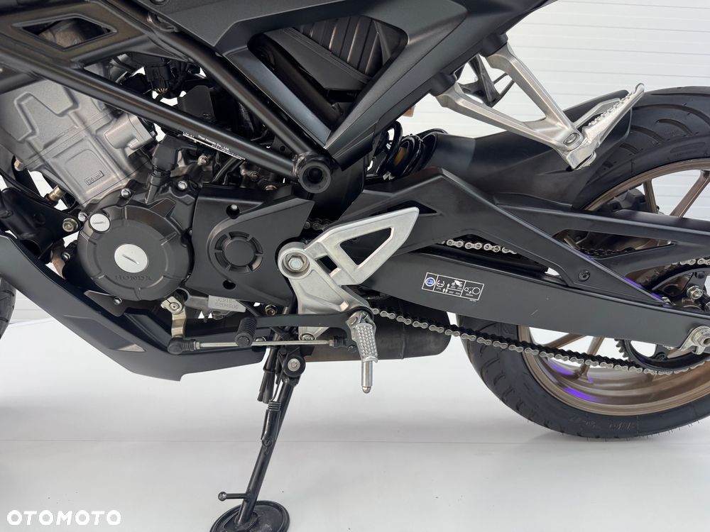 Honda CB - 30