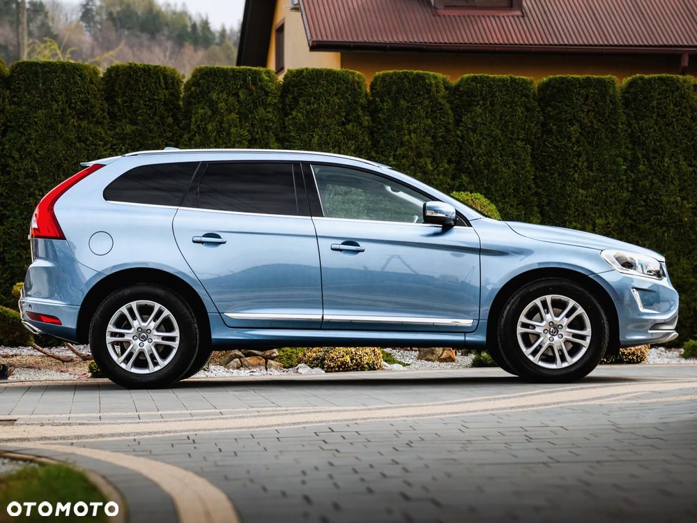 Volvo XC 60 D3 Geartronic Summum - 4