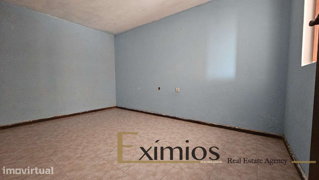 Moradia V2 Isolada para remodelação, na Junqueira, em Vila do Conde - Grande imagem: 5/9