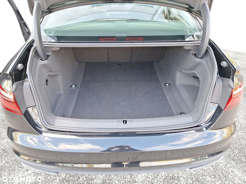 Audi A4 Limousine - 30