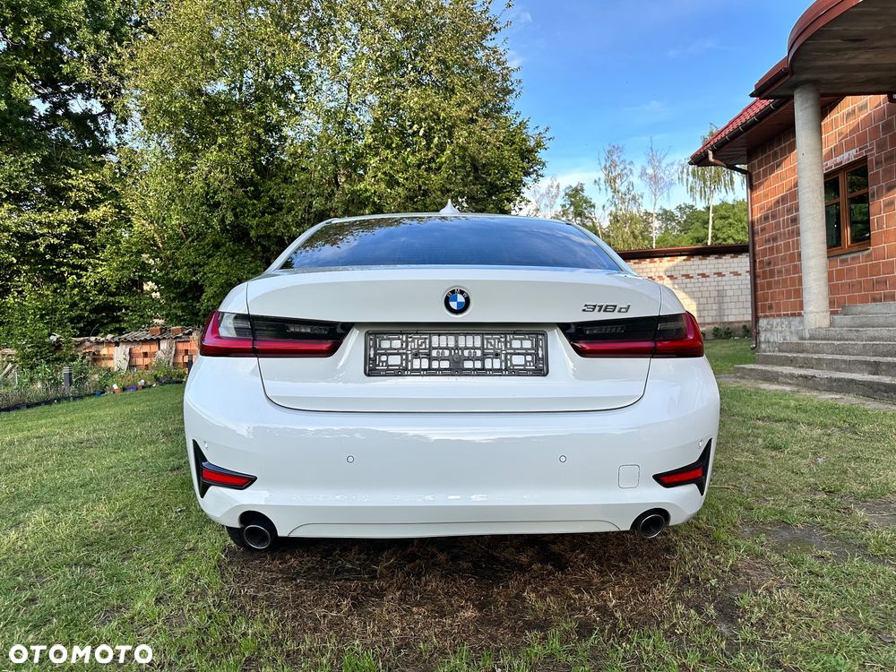BMW Seria 3 318d - 28