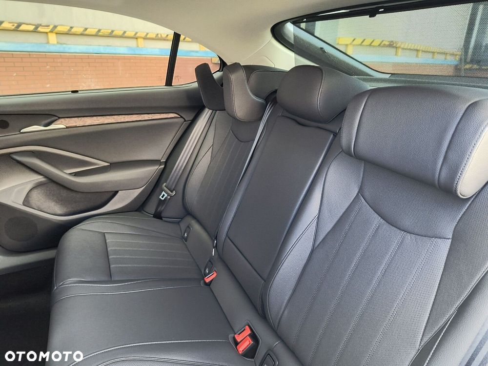 Skoda Superb 2.0 TDI SCR 4x4 L&K DSG - 19