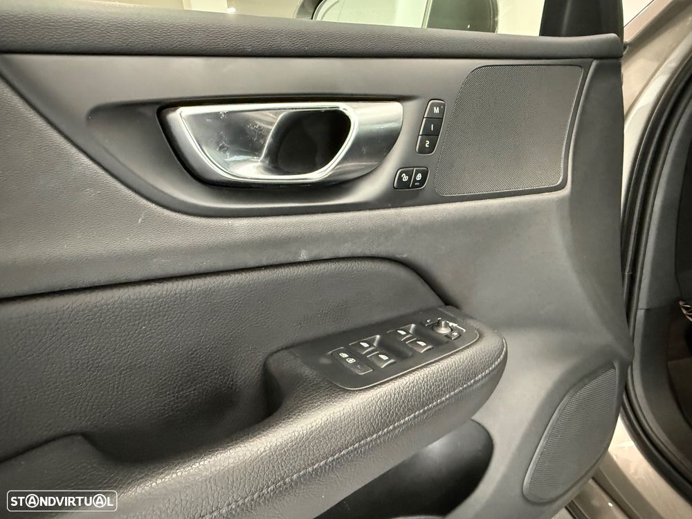 Volvo V60 2.0 D4 Inscription - 10