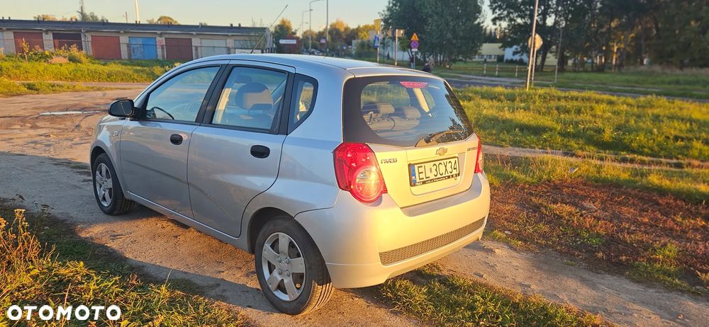 Chevrolet Aveo - 10
