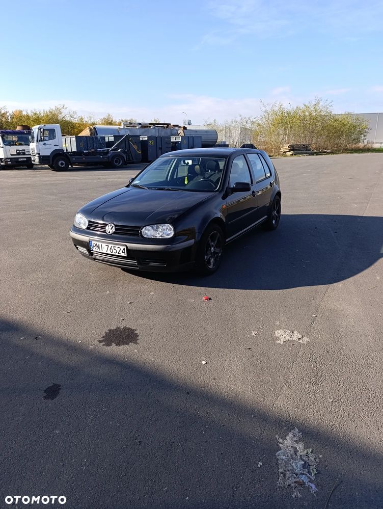 Volkswagen Golf 1.4 Basis - 2
