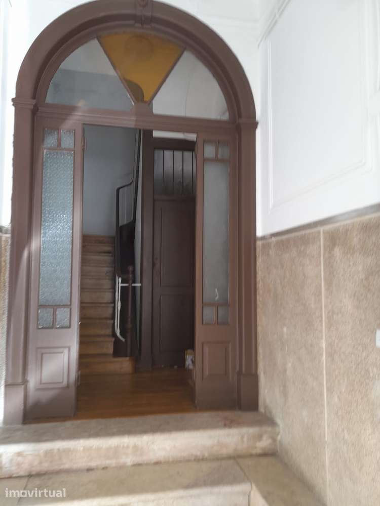Apartamento T2 Totalmente Renovado em Arroios | Lisboa - Grande imagem: 2/24