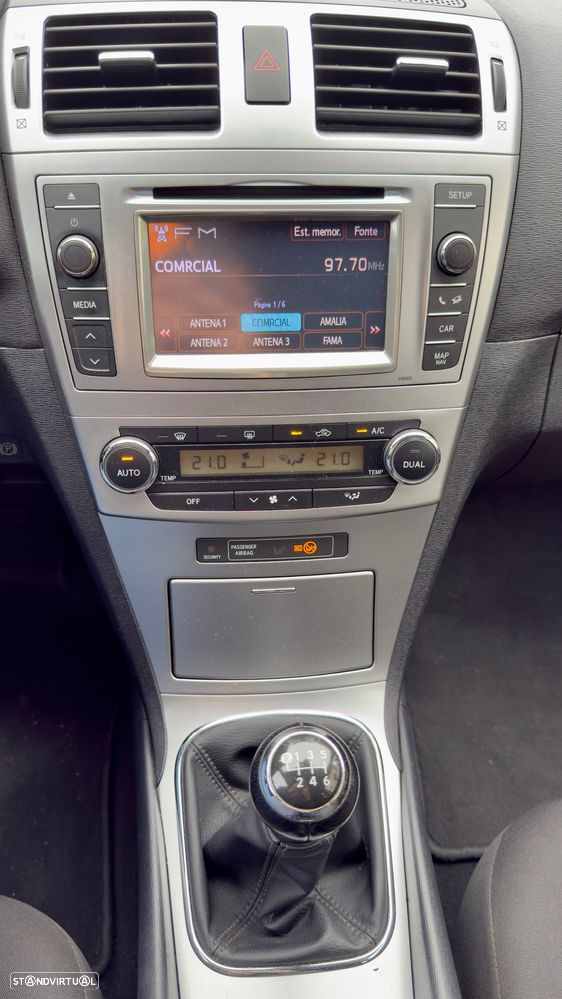 Toyota Avensis SW 2.0 D-4D - 13