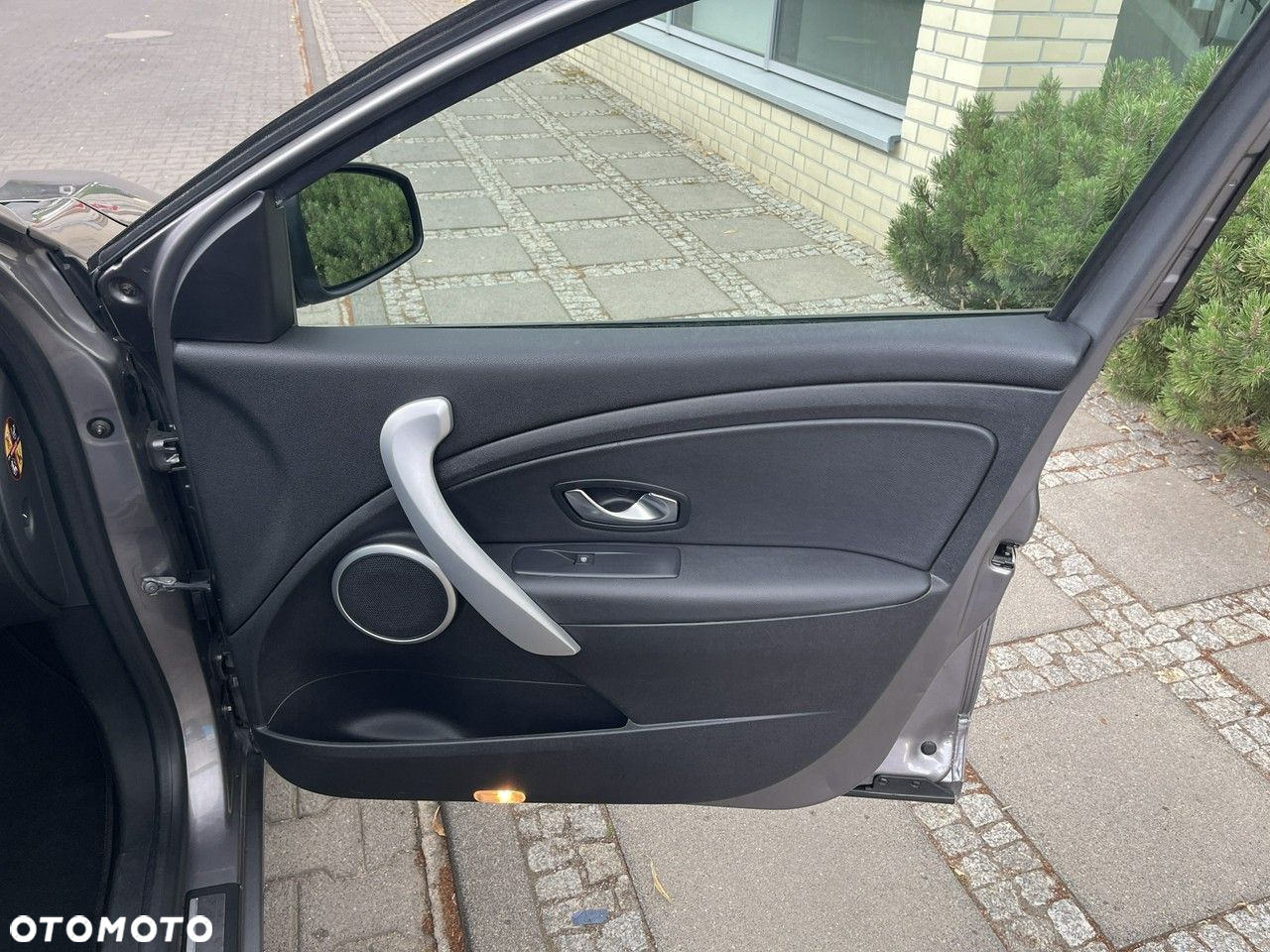 Renault Fluence - 30