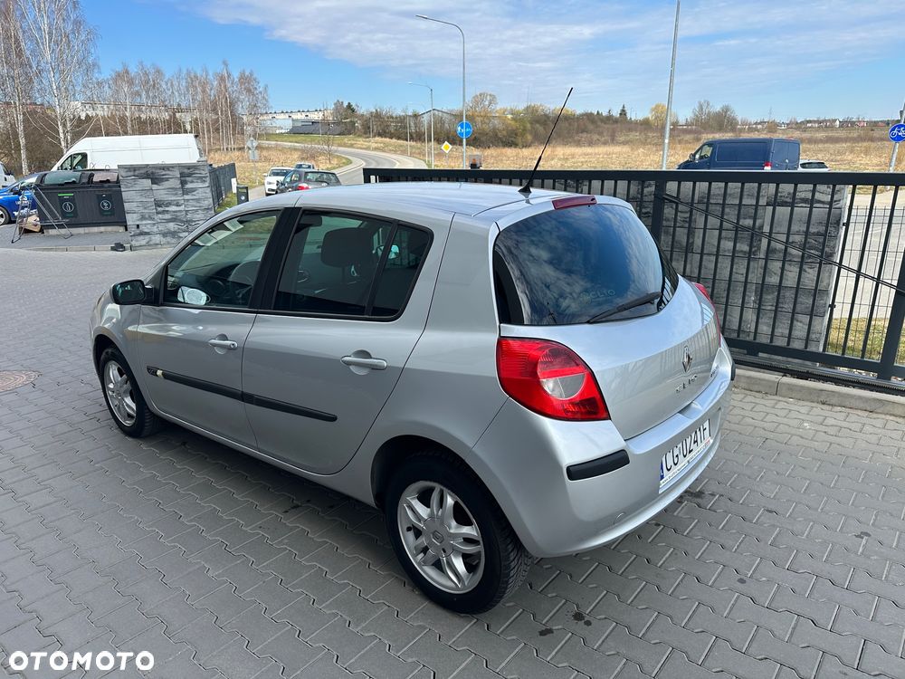 Renault Clio 1.5 dCi Extreme - 7