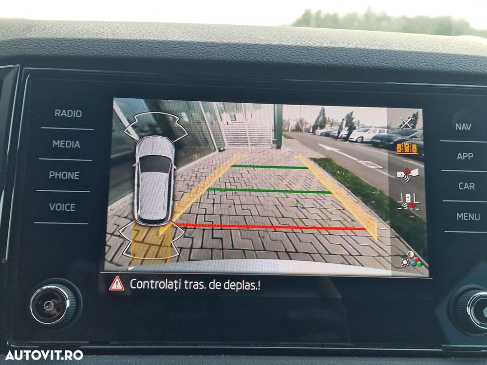 Skoda Karoq 2.0 TDI 4X4 DSG Sportline - 33