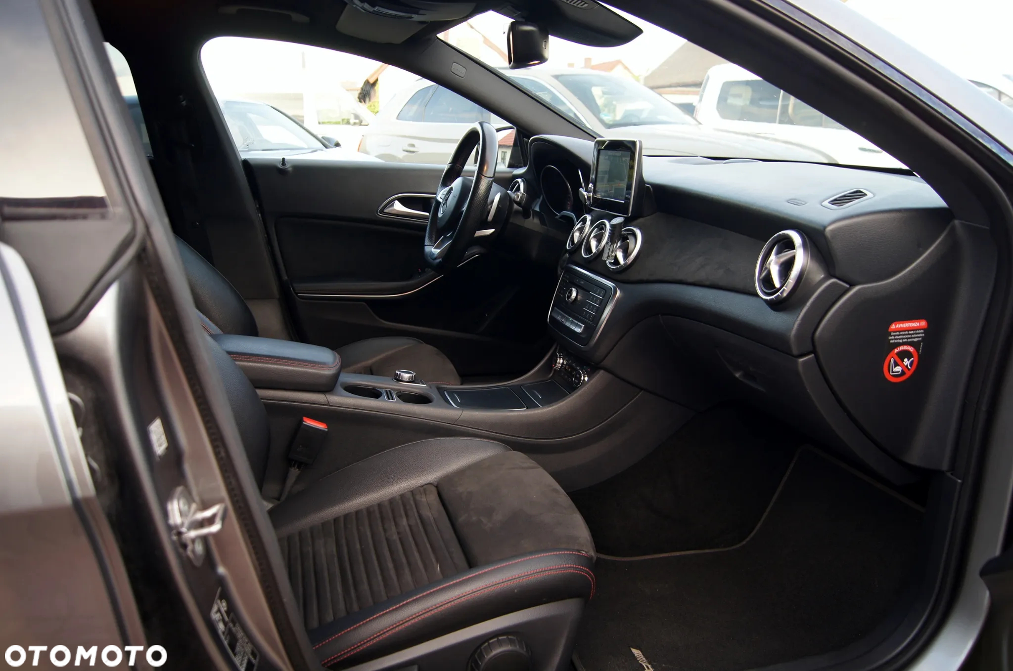 Mercedes-Benz CLA 200 (CDI) d 4Matic 7G-DCT AMG Line - 14