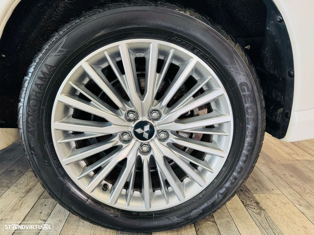 Mitsubishi Outlander 2.4 Instyle - 31