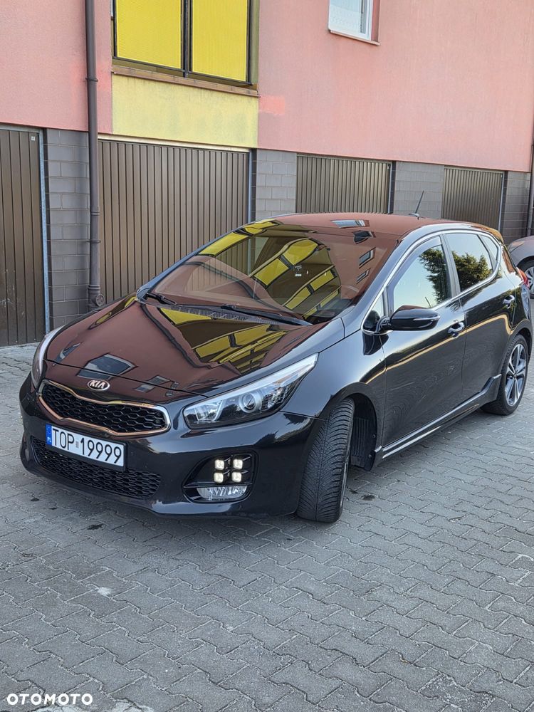 Kia Ceed 1.6 CRDi GT Line - 1