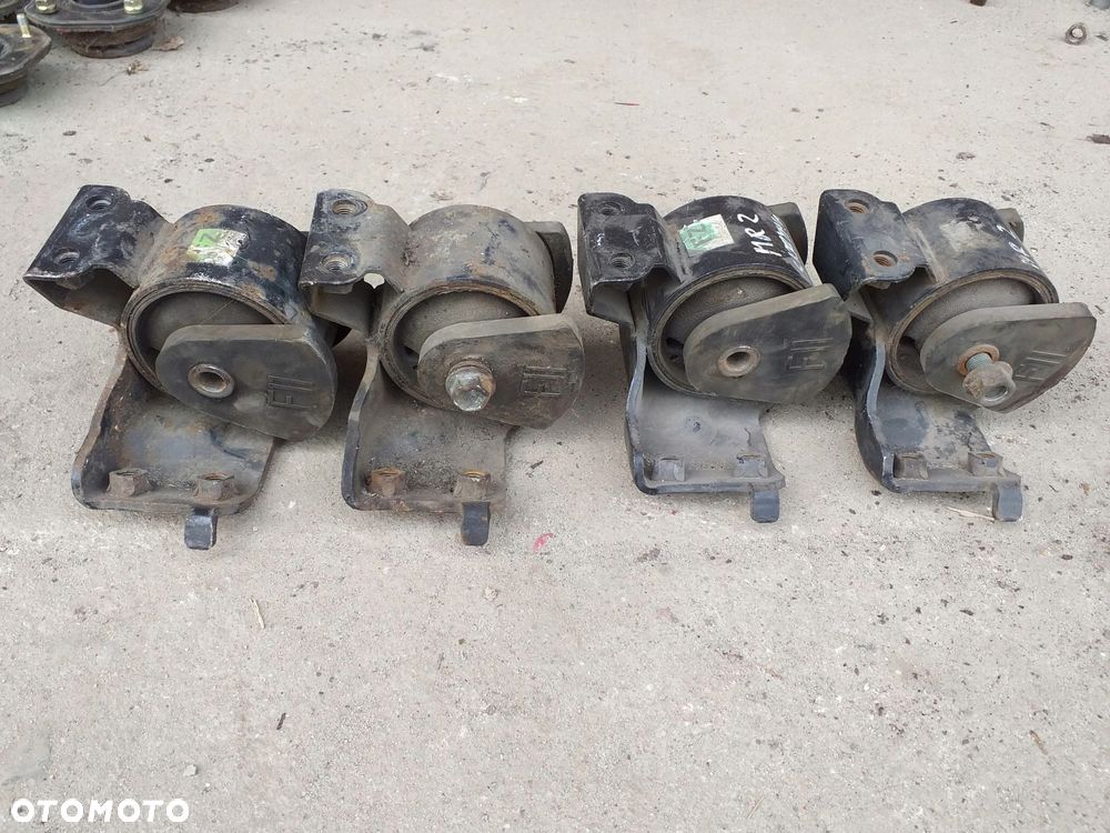 Toyota MR2 SW20 2,0 poduszka łapa skrzyni - 2