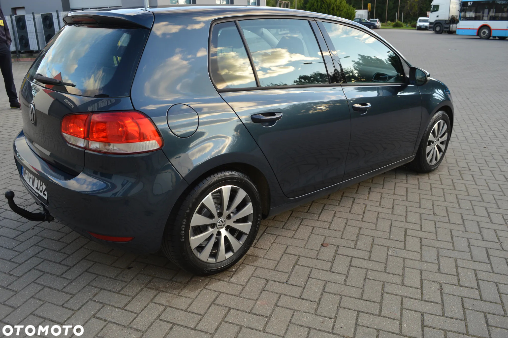 Volkswagen Golf 1.6 TDI DPF Comfortline - 10