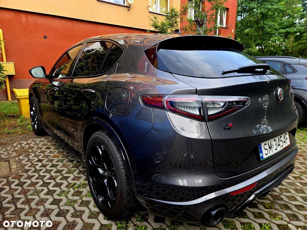 Alfa Romeo Stelvio - 2