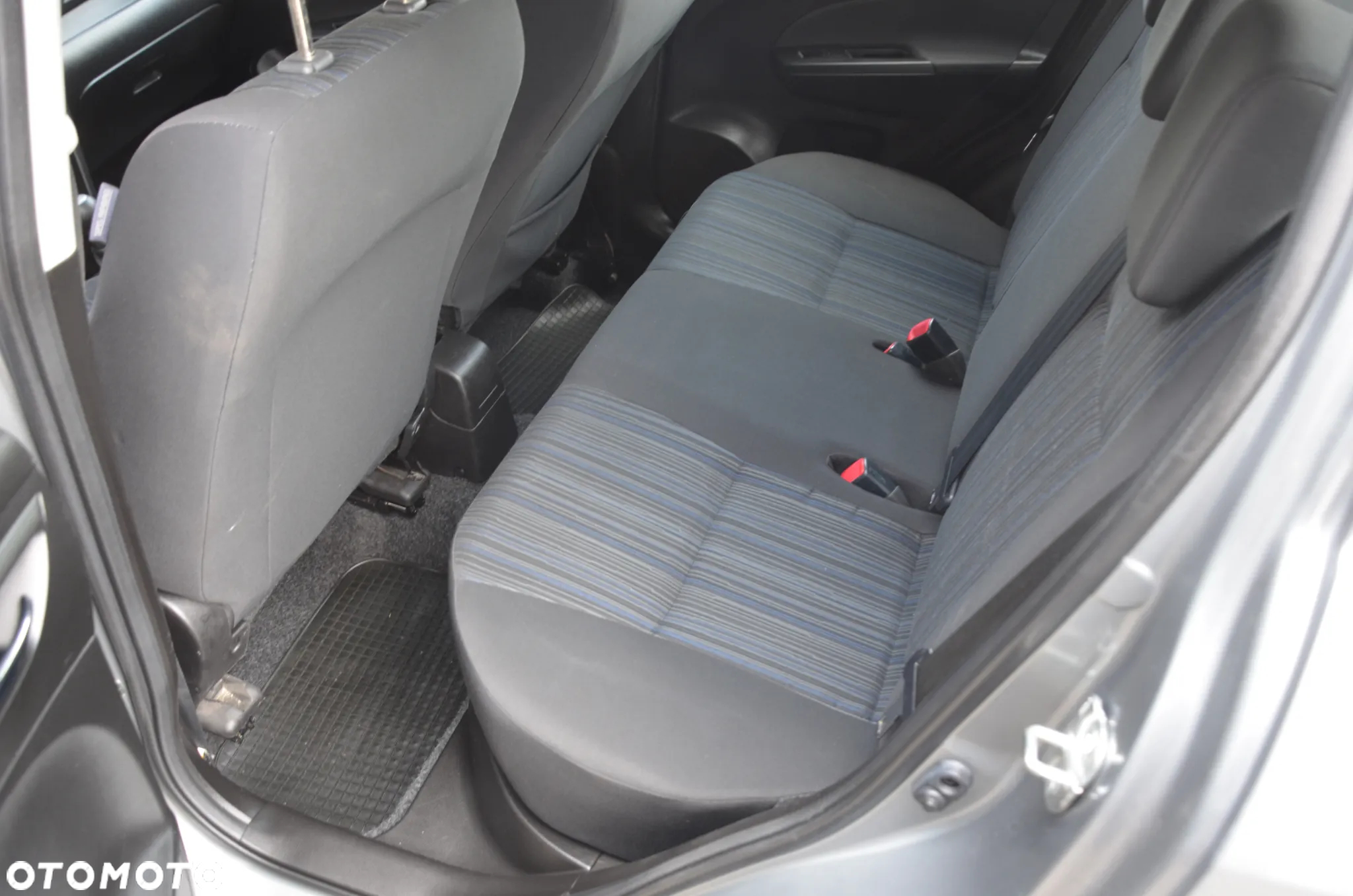 Suzuki Swift - 10